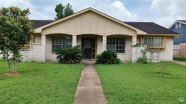 Building Photo - 9115 Sharpview Dr Rental