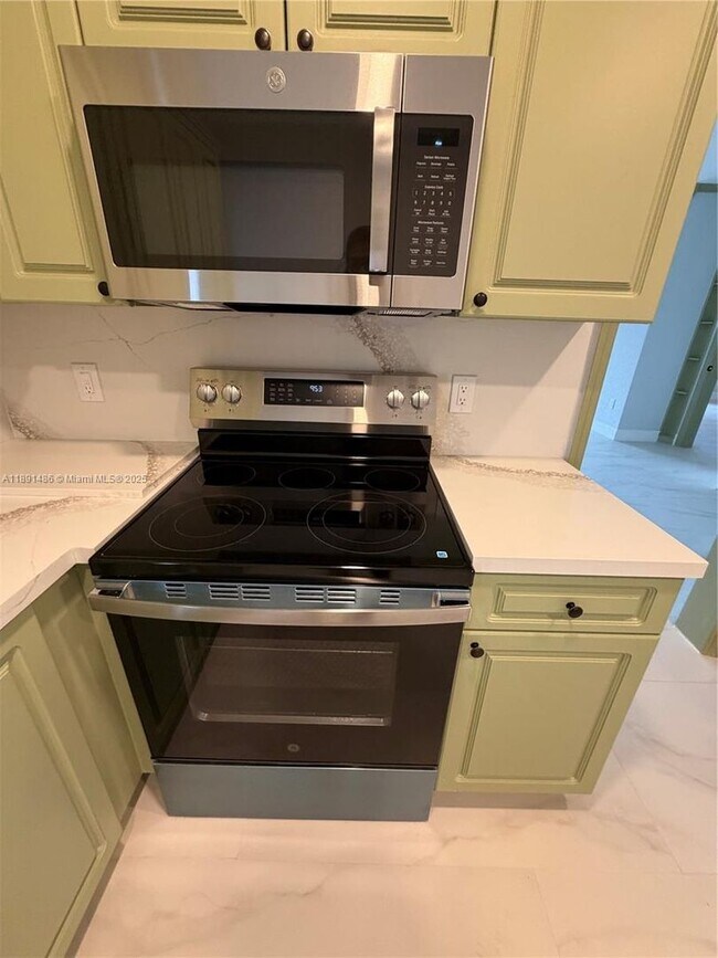 Photo - 2120 SW 84th Ave