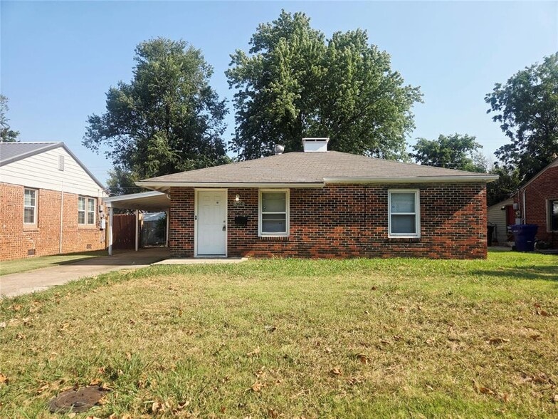 307 E Kittyhawk Dr