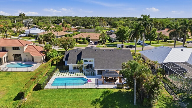 Photo - 12725 Kingsway Rd