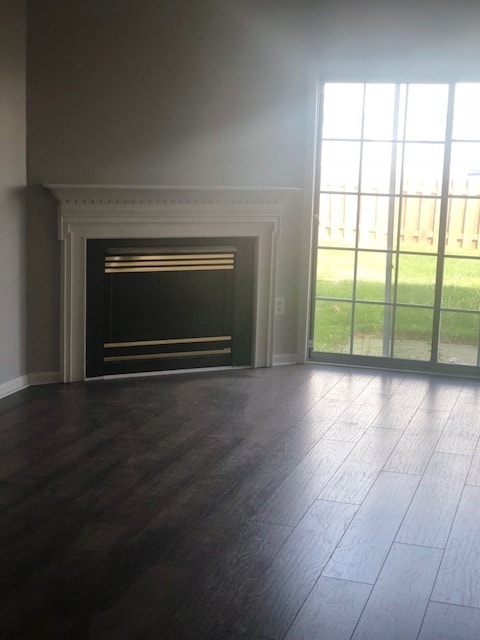 Photo - 3 Bedroom 2.5 bath w/1 car garage - Countr...