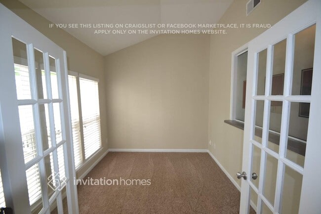 14535 Greenpoint Ln