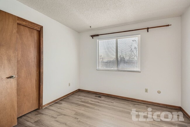 Photo - 6552 W Morraine Pl