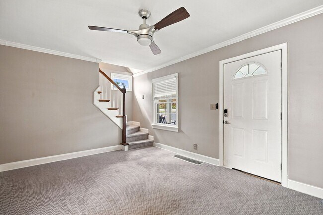 Photo - 3518 Hycliffe Ave