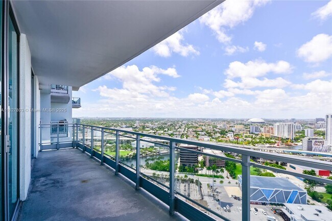 Photo - 90 SW 3rd St Unit 3008