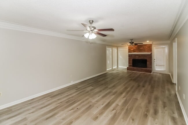 Photo - 269 Locust Grove Dr