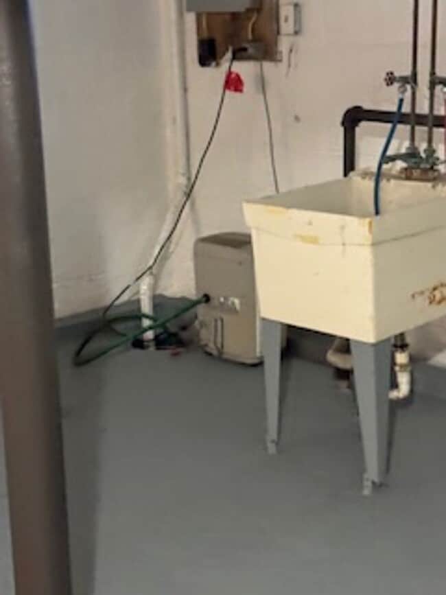 Photo - Cute 1 Bedroom with Basement