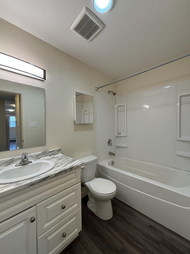 Photo - 10505-10103 103 St Unit 301