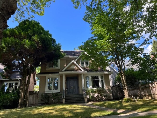 Building Photo - 3817 W 26th Ave