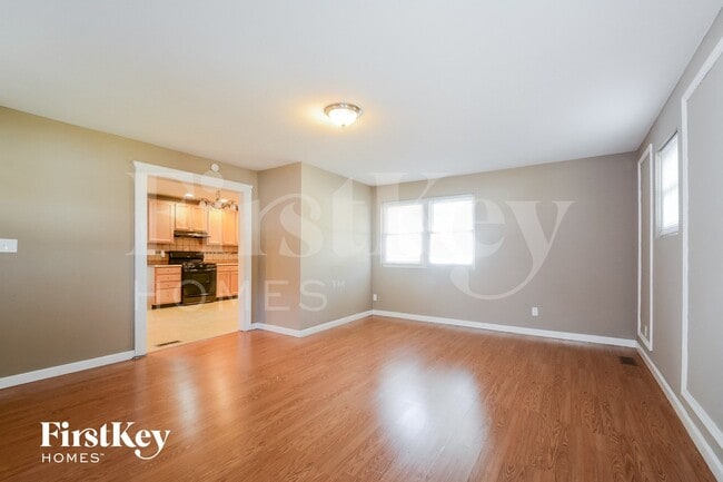 Photo - 385 Humes Ln