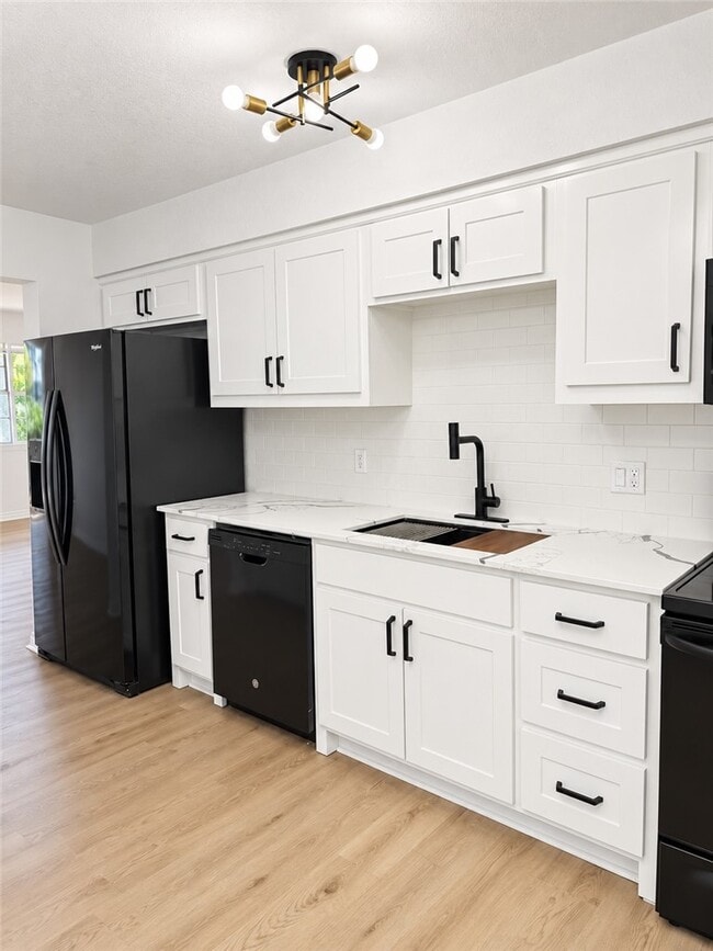Photo - 1325 W Price Ln