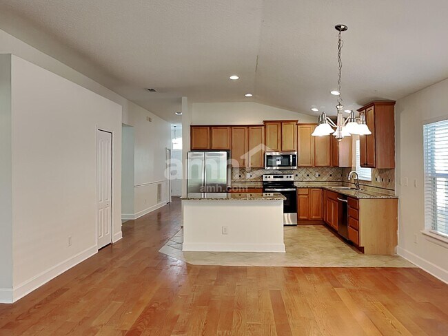 Photo - 2476 Winchester Ln