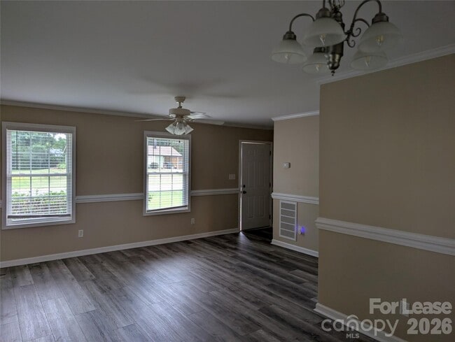 421 West Ave W
