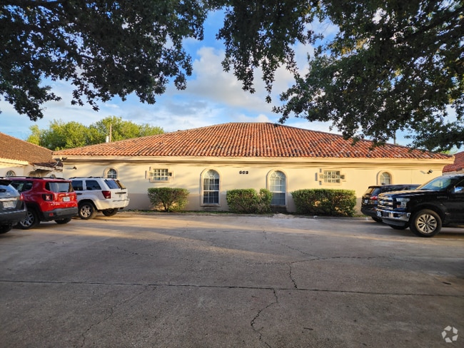 Building Photo - 603 Buena Vista Dr Rental