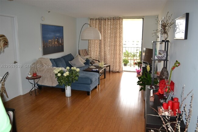 Building Photo - 290 174th St Unit 703