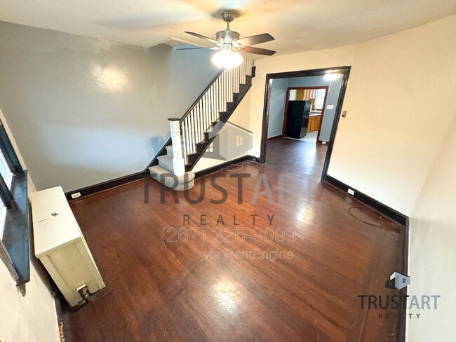 Photo - 5719 N Howard St