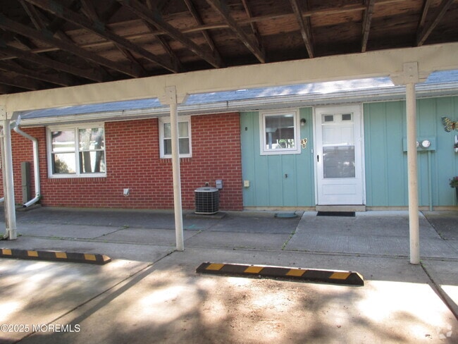 Building Photo - 89D Dorchester Dr Rental