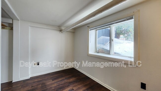 Photo - 1121 2nd Ave S