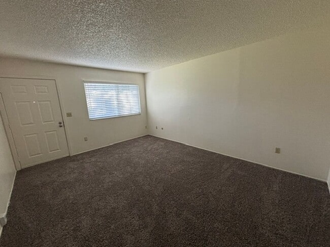 Photo - Newly Renovated 2 Bedroom / 1 Bathroom Home in Laurelglen – Garage & Yard Included!