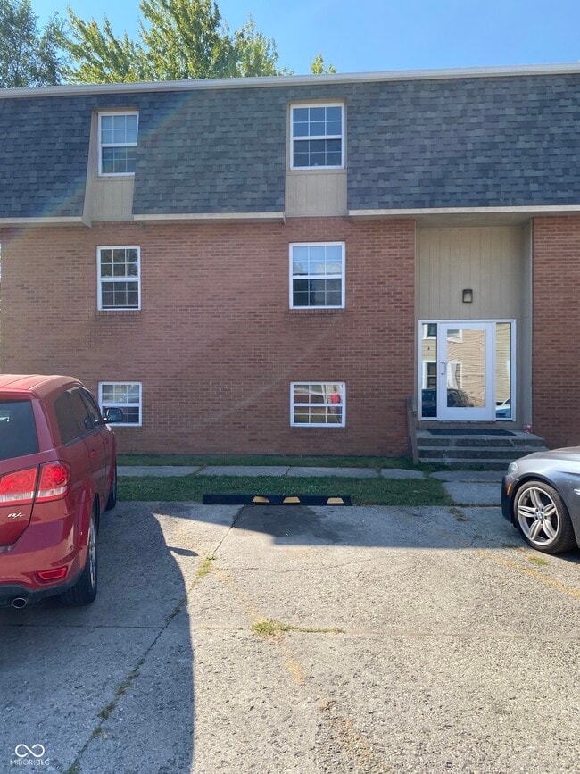 Building Photo - 701 S 14th St Unit 1A Rental