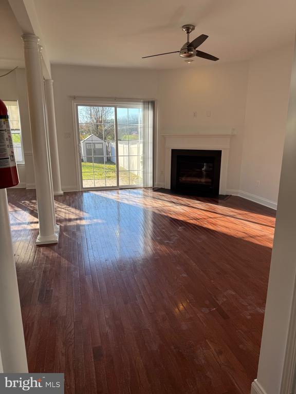 Photo - 111 Glacier Dr