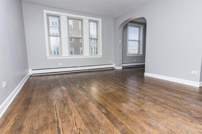 1 bedroom in Chicago IL 60649 - 1 bedroom in Chicago IL 60649 Condo Unit 409