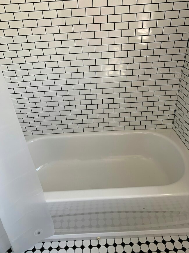 Photo - 1914 Eastern Ave Unit APT 1