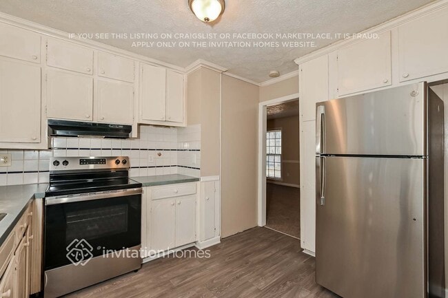 Photo - 247 Sandra Dr NW