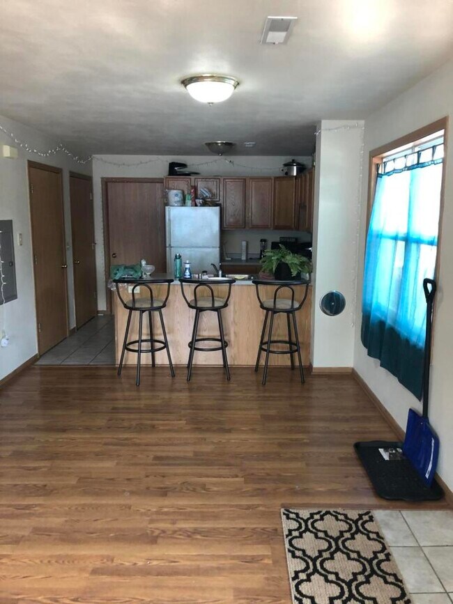 Photo - 580 W Caine St Unidad 580 Caine St