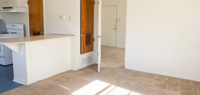 Photo - 1506 N W S Young Dr Unit A