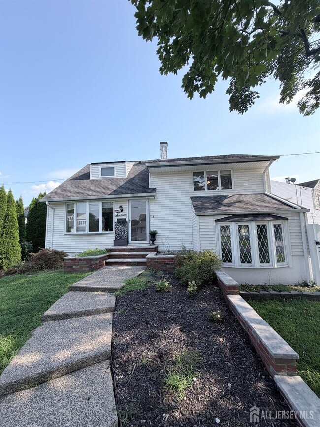 216 N Hill Rd