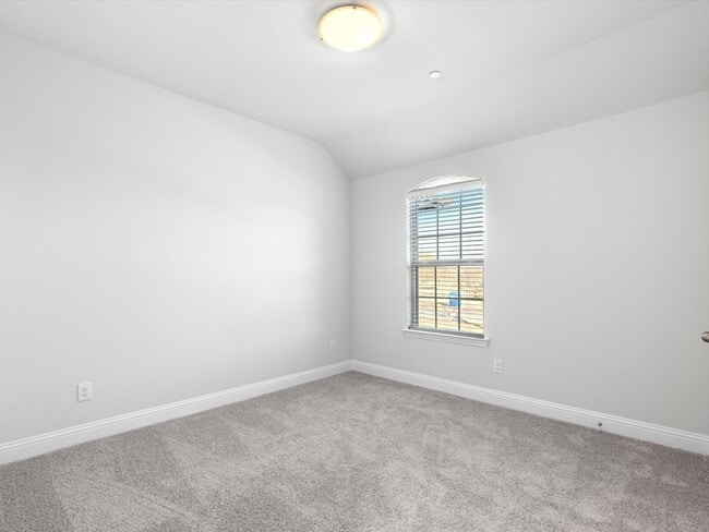 Photo - 6116 Bursey Rd