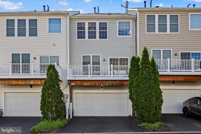 Photo - 14873 Potomac Branch Dr