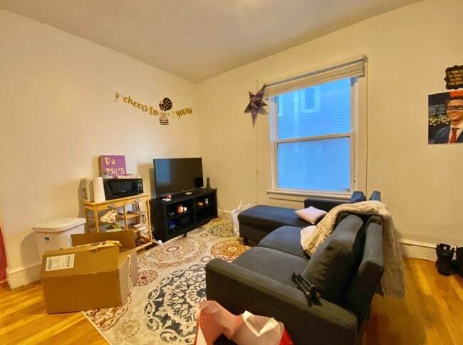 Photo - 15 Higgins St Unit B