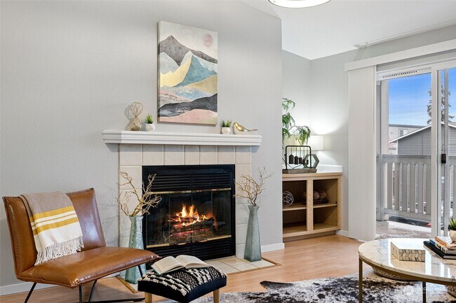 Photo - 215 100th St SW