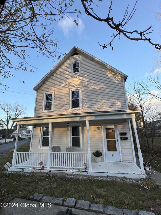 Photo - 41 Craig St Townhome