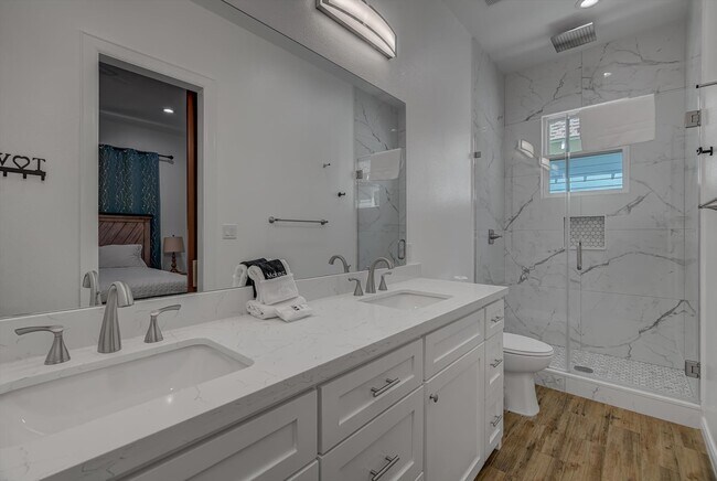 Building Photo - 2305 67th St