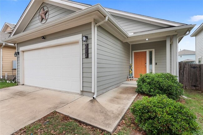 Photo - 213 Sambar Dr