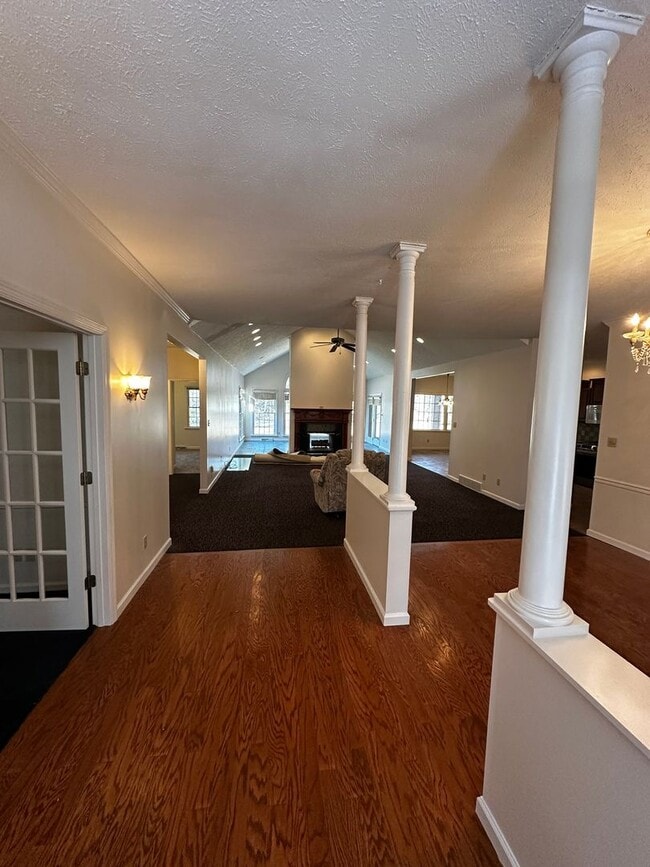 Photo - 1250-1254 Evans City Rd