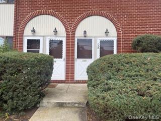 Photo - 140 McGlynn Pl