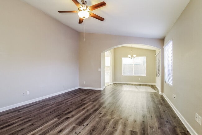 Photo - 5035 W Kristal Way