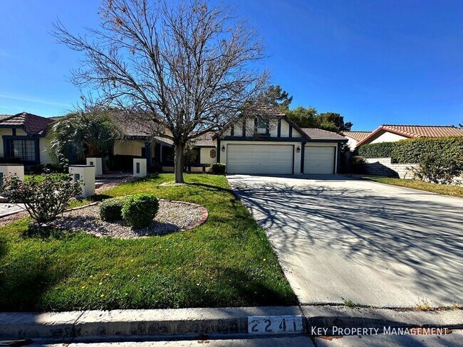 Photo - 2241 Lucerne Dr