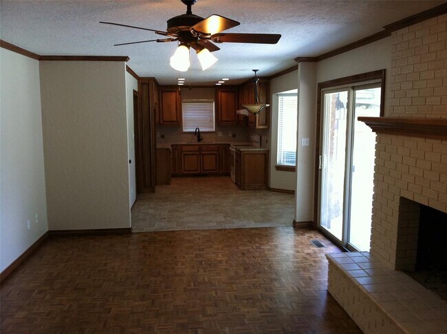 Photo - 2733 Walnut Rd