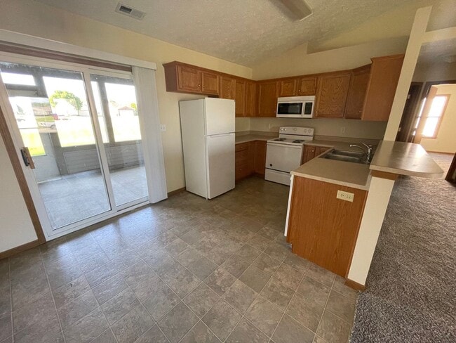 Photo - Large 2 Bedroom Condo
