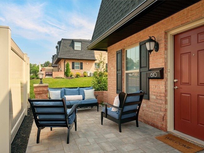 240815-Friedman-WoodsEdge-010 - Woods Edge