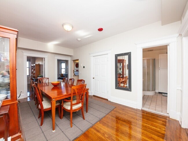 465 Commonwealth Ave Unit 801