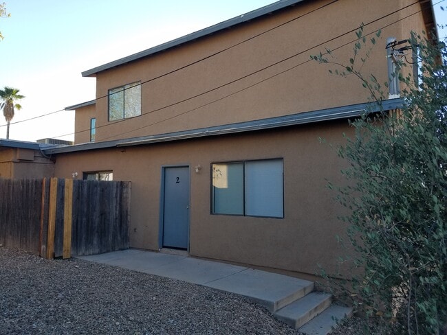 Photo - 1401 E Lee St