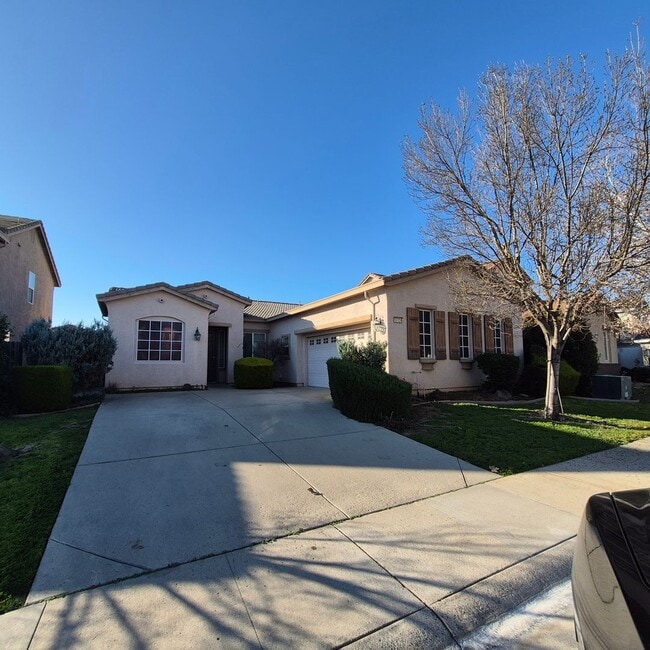 Building Photo - Spacious 3 Bedroom home with office in South Elk Grove.  Nice Home!