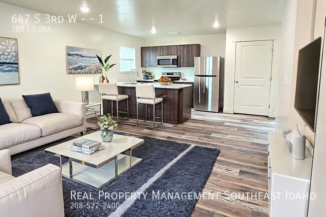 Building Photo - 647 S 3rd W Unit 1