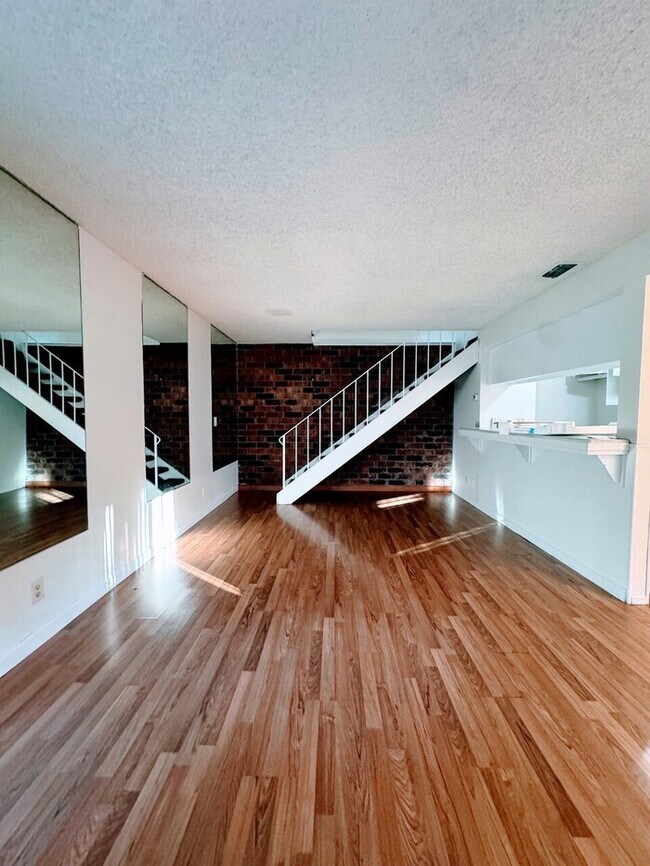 Photo - Charming & Modern 2-Story Condo